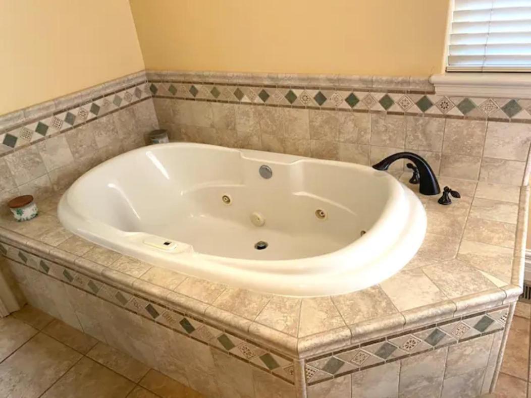 Private Master Suite With Sauna And Bathtub Fair Oaks Exterior foto
